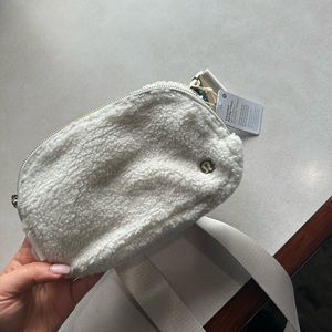 NEW lululemon Belt Bag in the color white Fleece